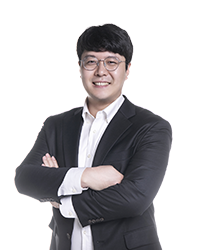 김동욱